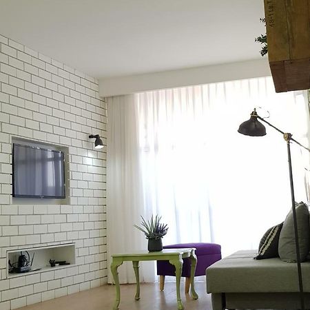 Stylish Apartment With A Patio Close To The Beach Eilat Buitenkant foto