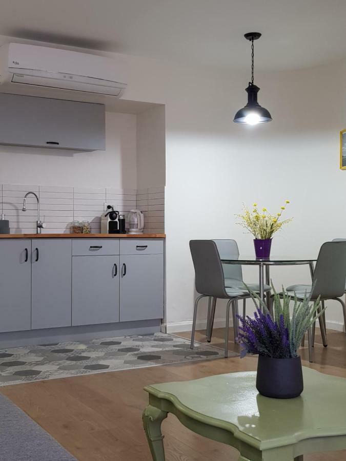 Stylish Apartment With A Patio Close To The Beach Eilat Buitenkant foto
